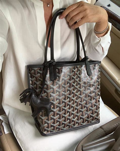 goyard comor tote|goyard tote where to buy.